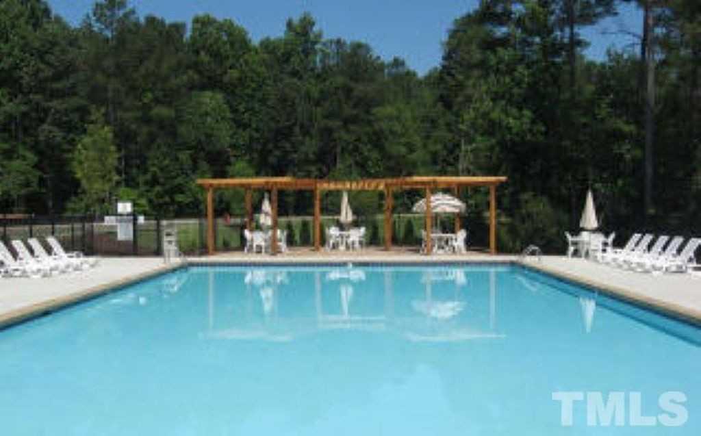 13 Pilatus Dr - Photo 6 of 7