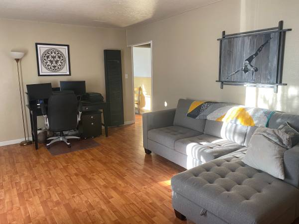 419 Church St - Photo 2 of 9