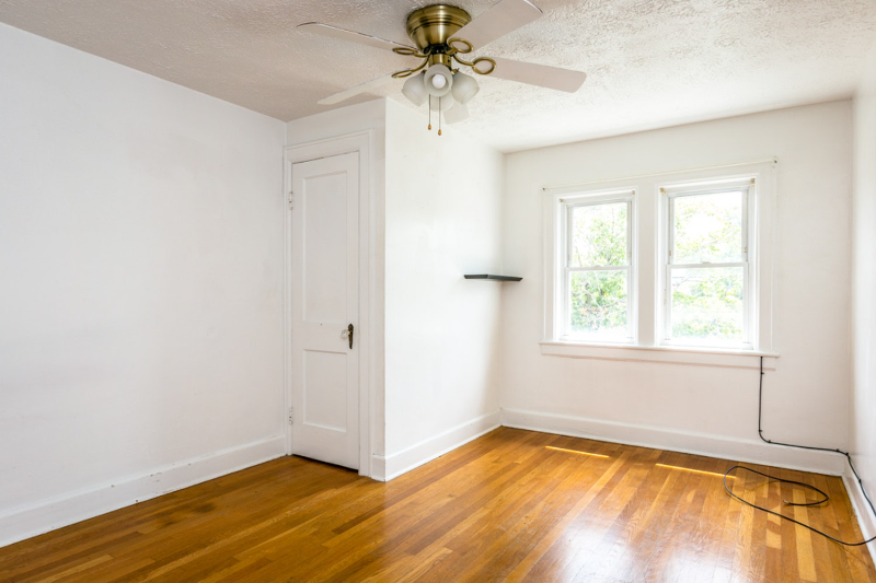 409 Florence Ave - Photo 3 of 7