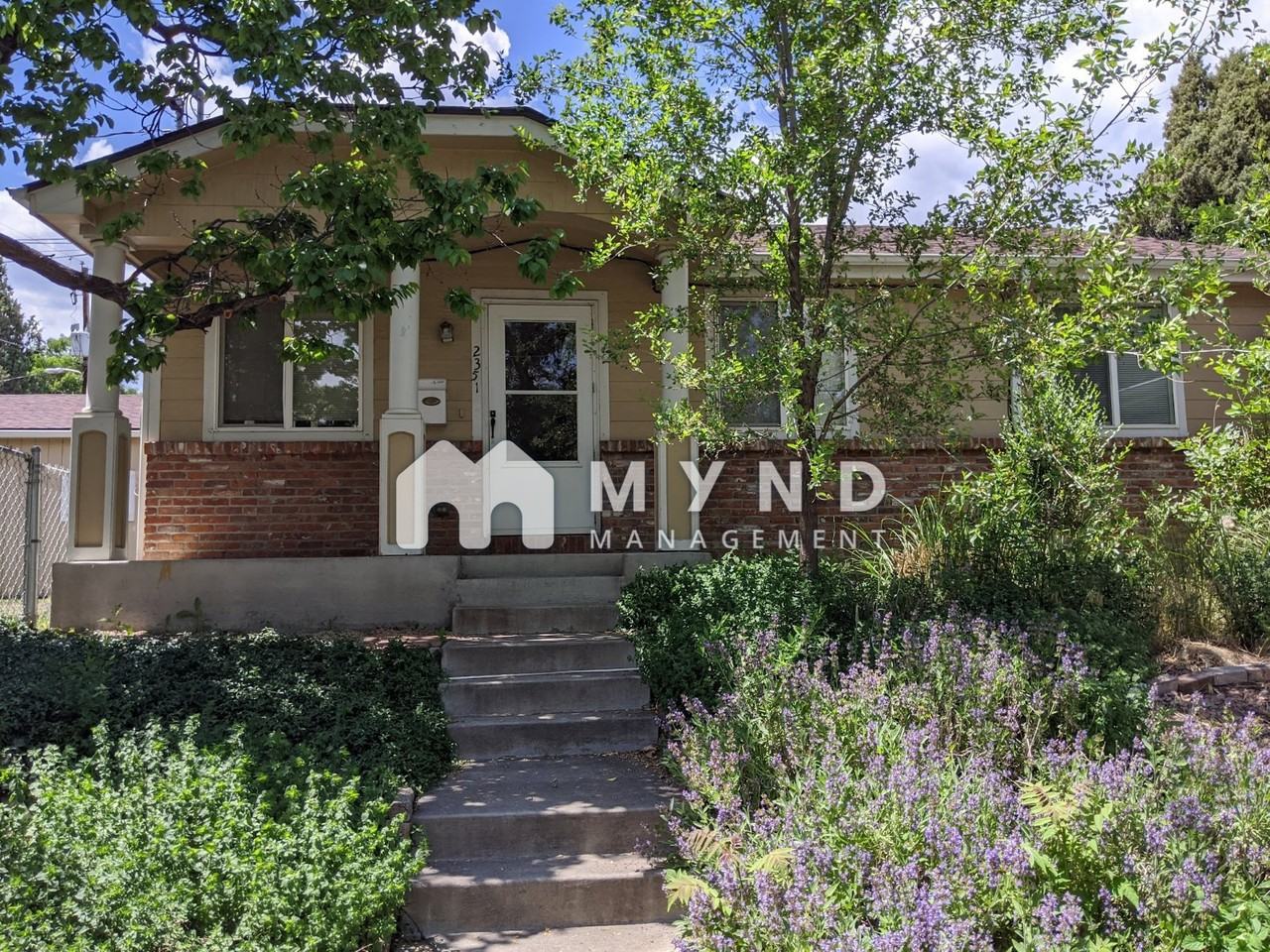 2351 Newton St - Photo 2 of 14