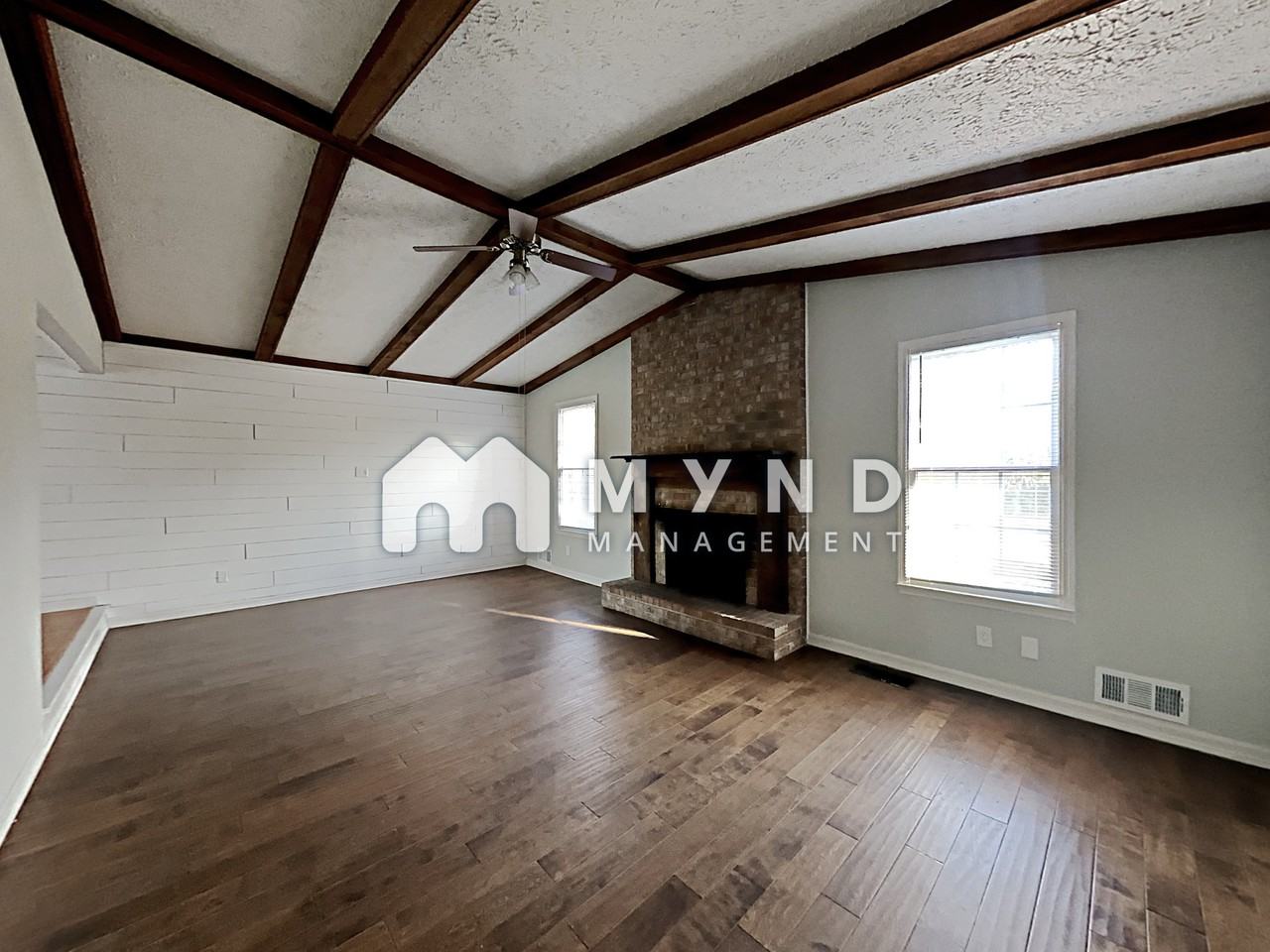 37 Woodland Trl - Photo 2 of 19