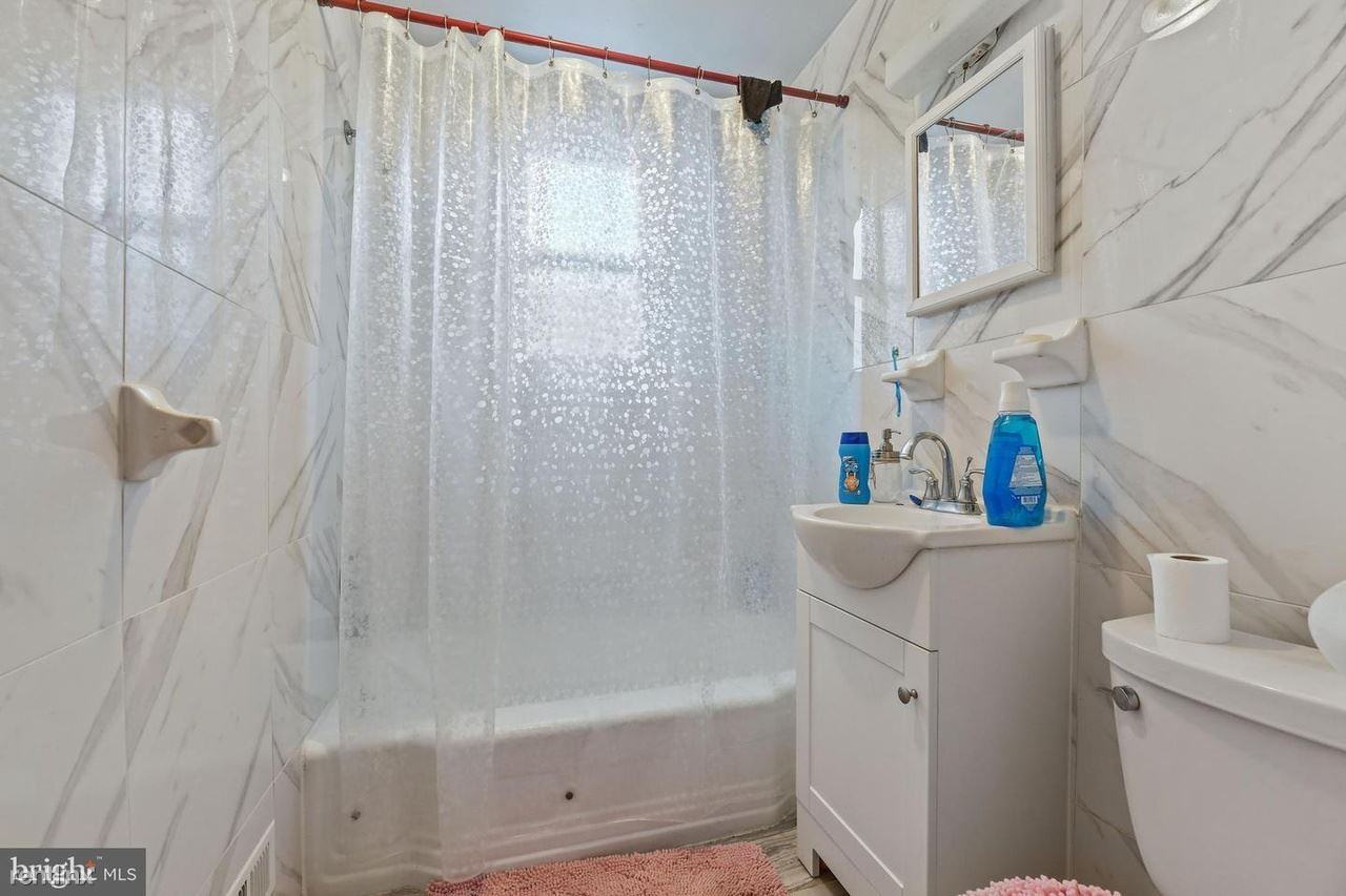 4027 Old York Rd - Photo 2 of 14