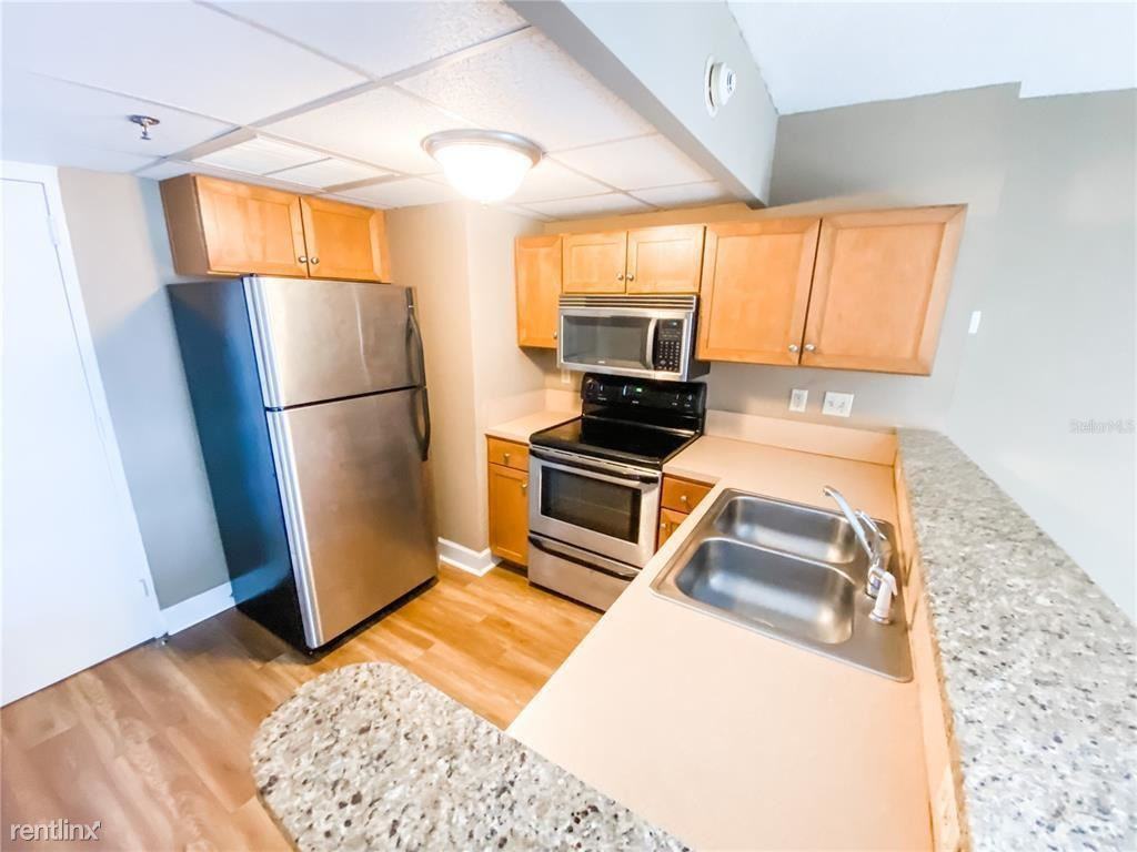 151 E Washington St #524