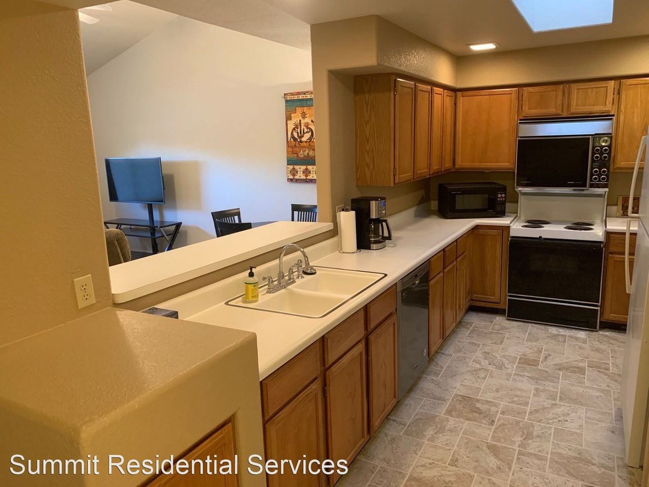 8631 N Little Oak Ln - Photo 2 of 14