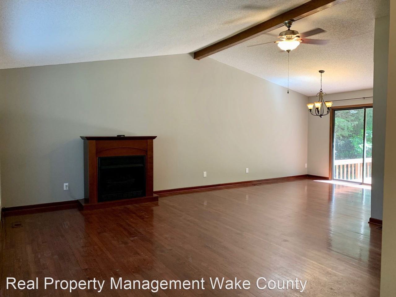 207 Trillingham Ln - Photo 3 of 22
