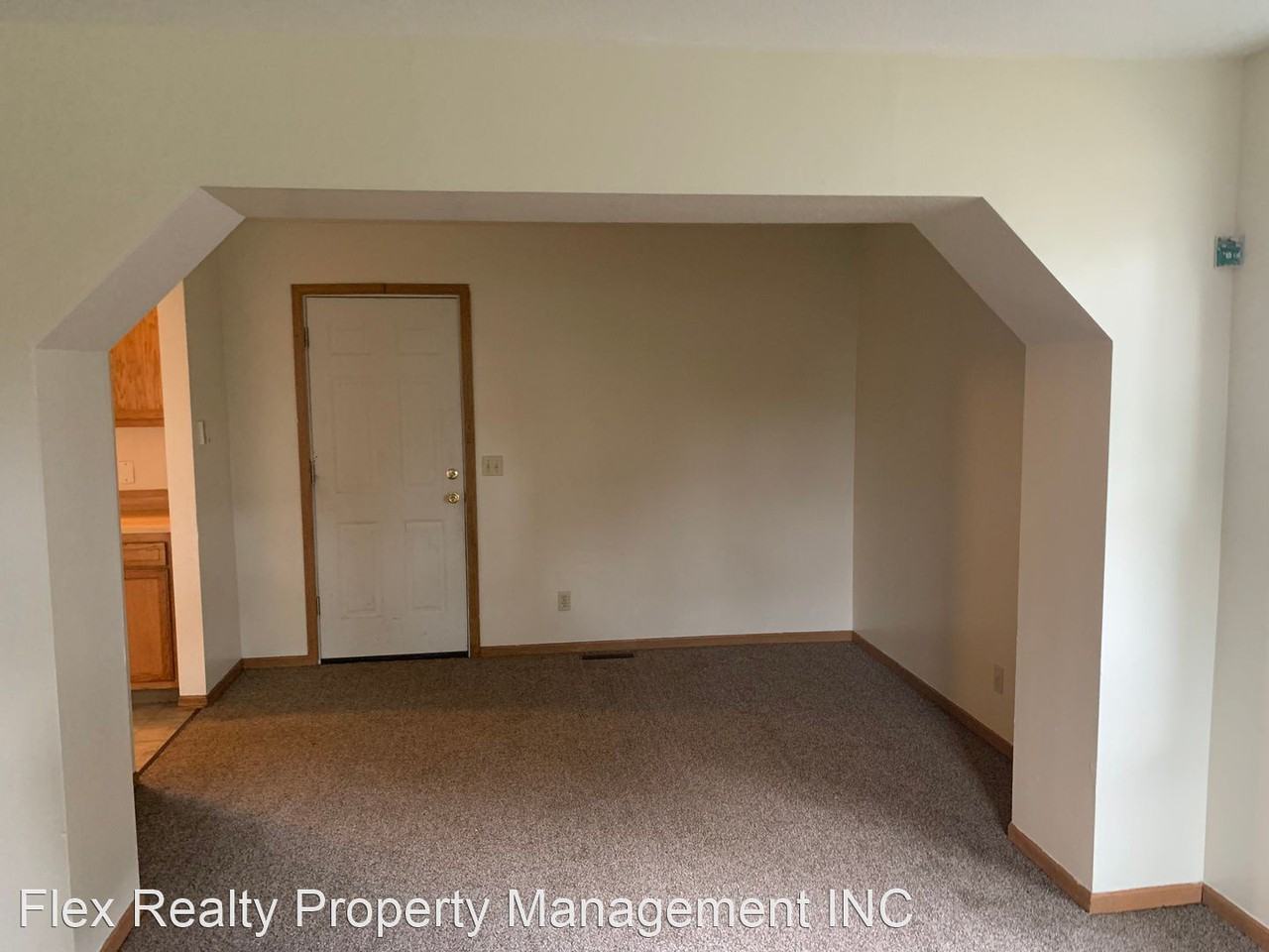 2357 Franklin Ave - Photo 3 of 17