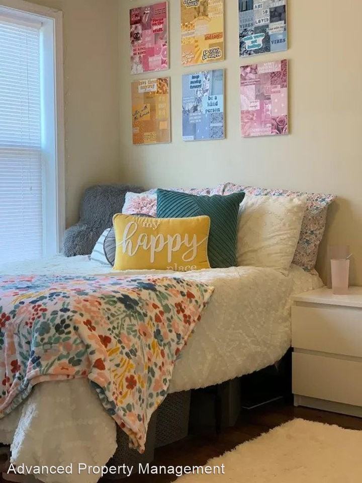 923 Thurston Street - Photo 3 of 49