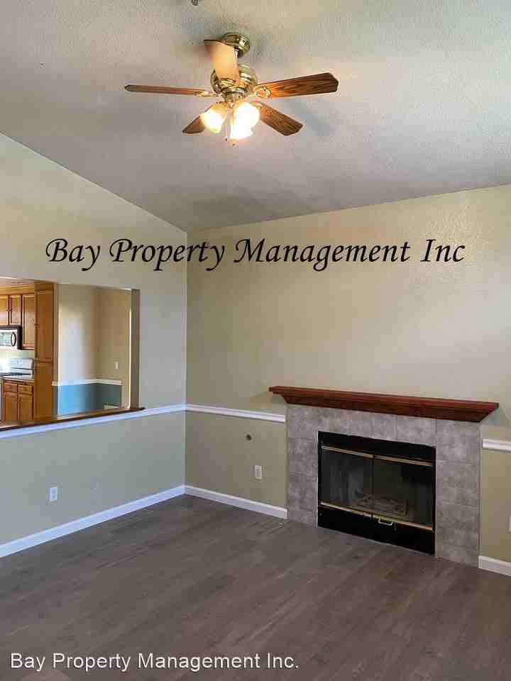 1542 Cougar Dr - Photo 3 of 14