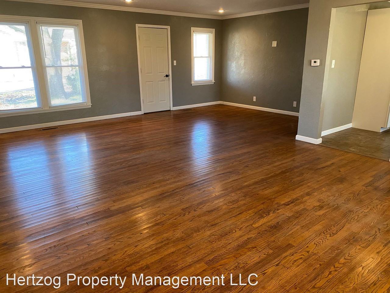 201 N Cherry St - Photo 2 of 25