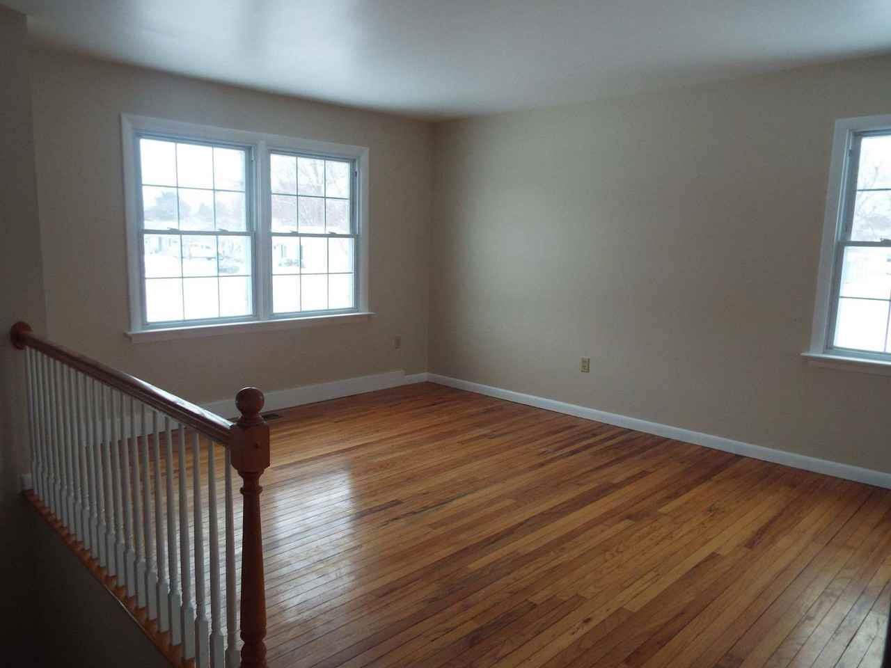415 Florin Ave - Photo 2 of 16