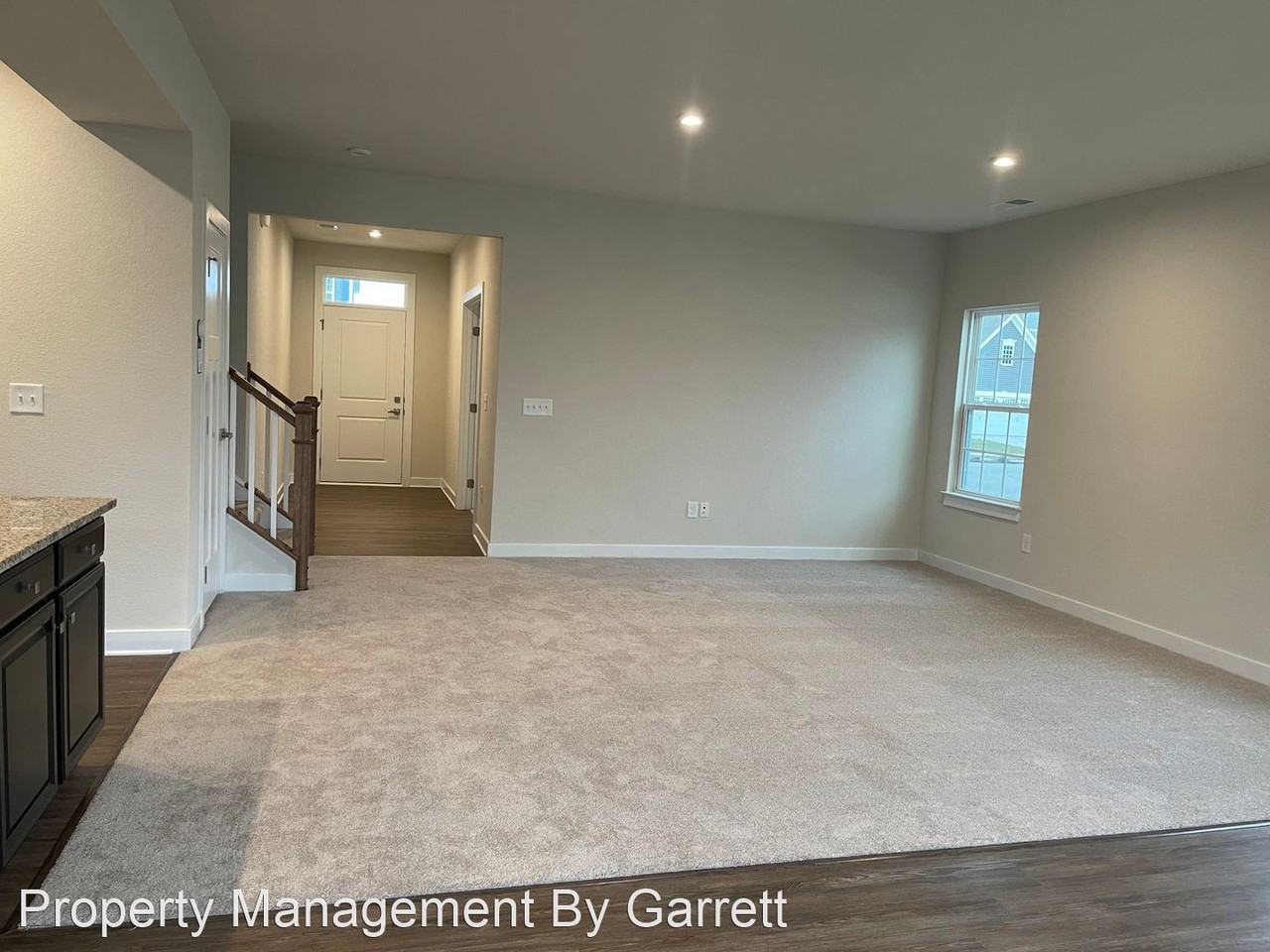 532 Spring Hill Pl - Photo 3 of 21