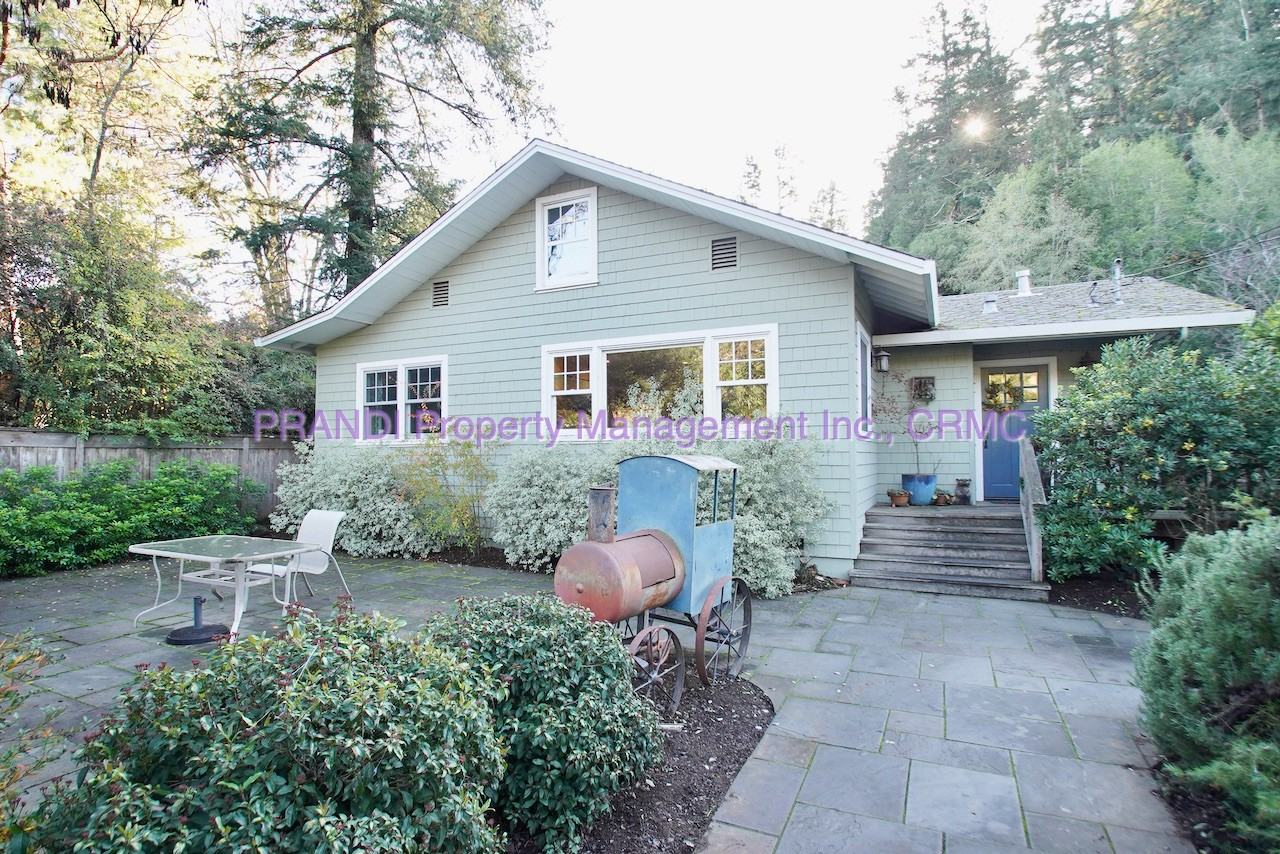 210 Railroad Ave - Photo 3 of 30