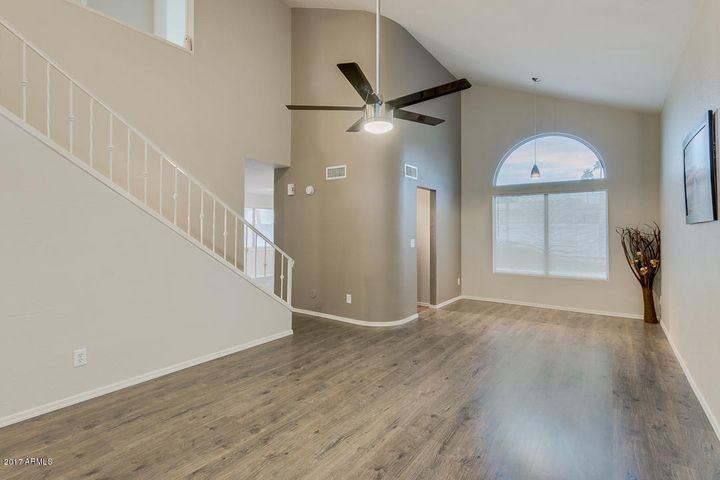 4060 E Woodland Dr - Photo 4 of 22