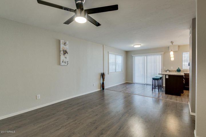 4060 E Woodland Dr - Photo 7 of 22