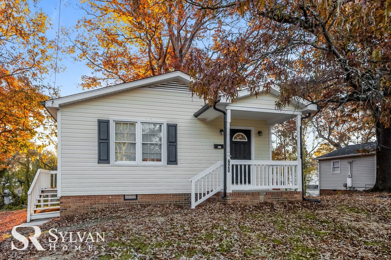 620 Laundry St - Photo 2 of 15