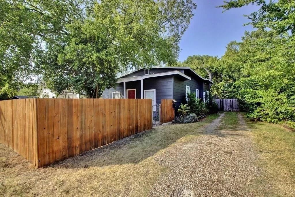 611 Nelray Blvd - Photo 2 of 6