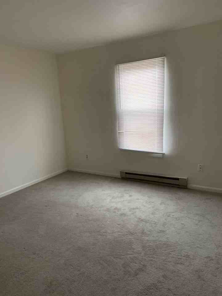 1323 Cary Ave - Photo 2 of 10