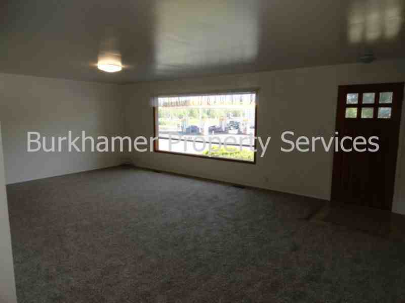 310 W Eaton St - Photo 3 of 10