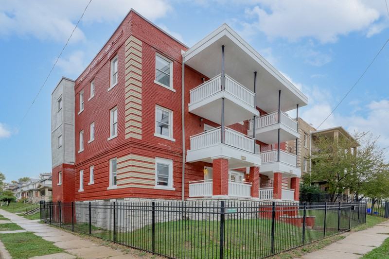 24 W 34th St - Photo 2 of 27