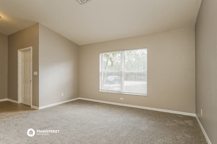 152 Ridgemont Dr - Photo 3 of 16