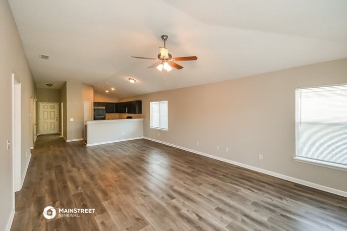 5656 Village Pond Cir - Photo 3 of 16