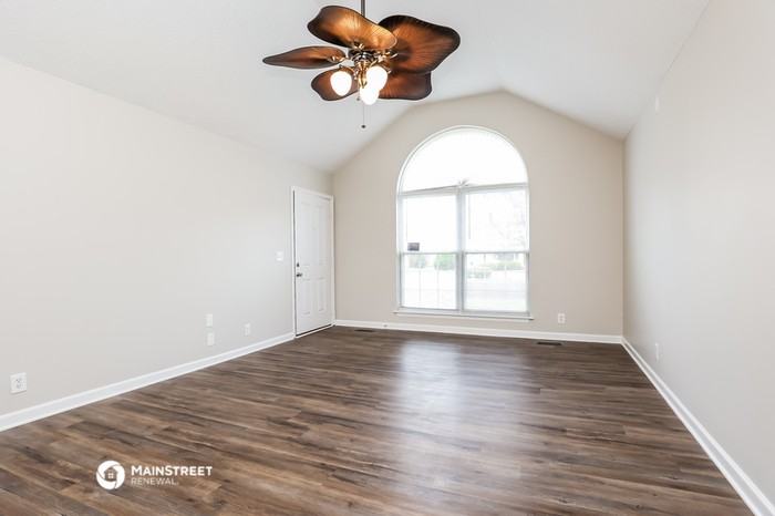 1931 Pecan Ridge Dr - Photo 3 of 16