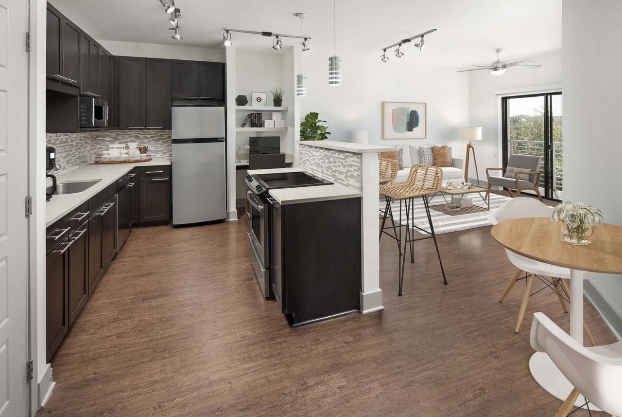 Camden Henderson - Photo 7 of 48