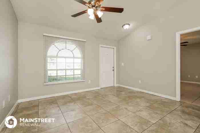 16981 1st St - Photo 3 of 13