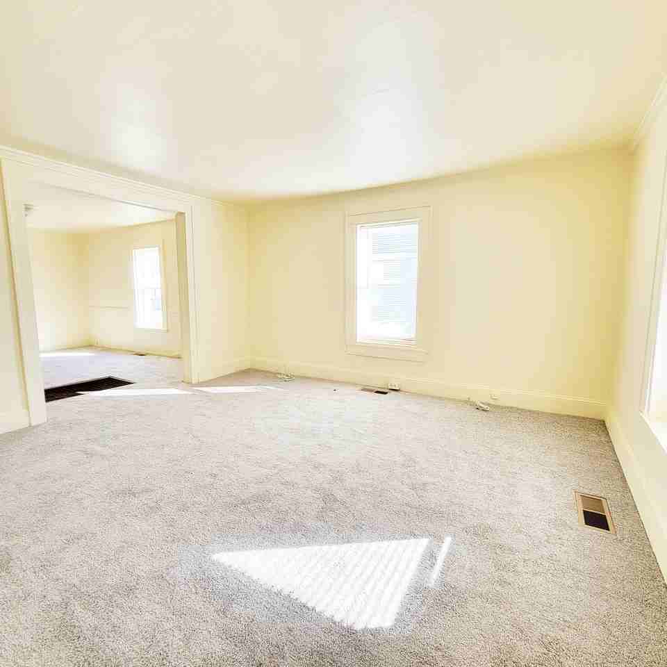 519 E Isabella St #1 - Photo 5 of 27