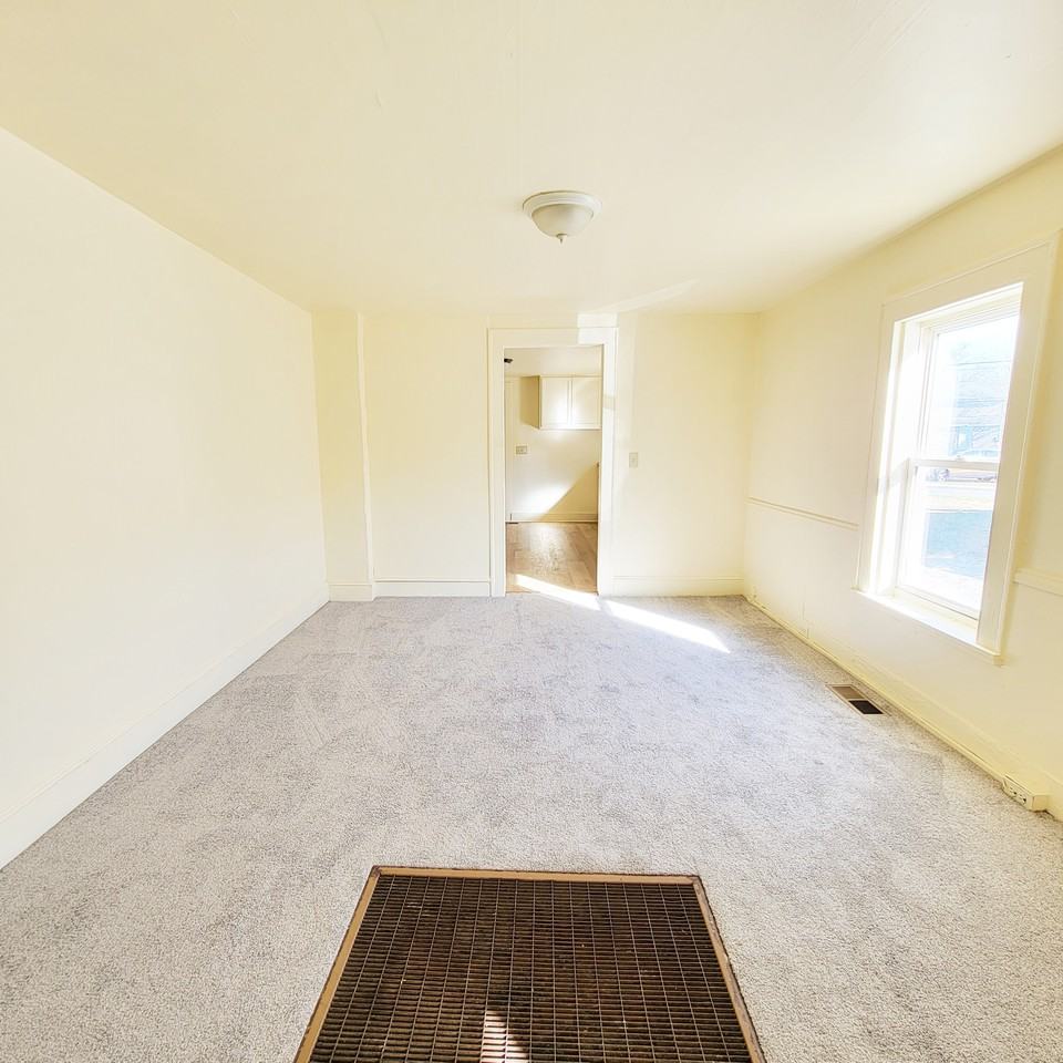 519 E Isabella St #1 - Photo 7 of 27