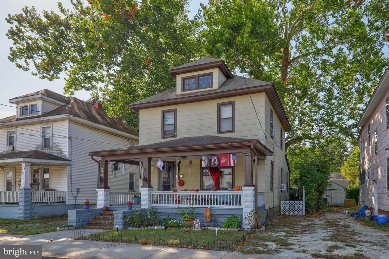 220 Hazel Ave #1 - Photo 6 of 50