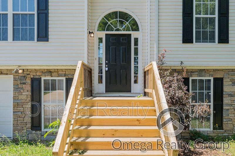 2815 Dotti Dr - Photo 5 of 50