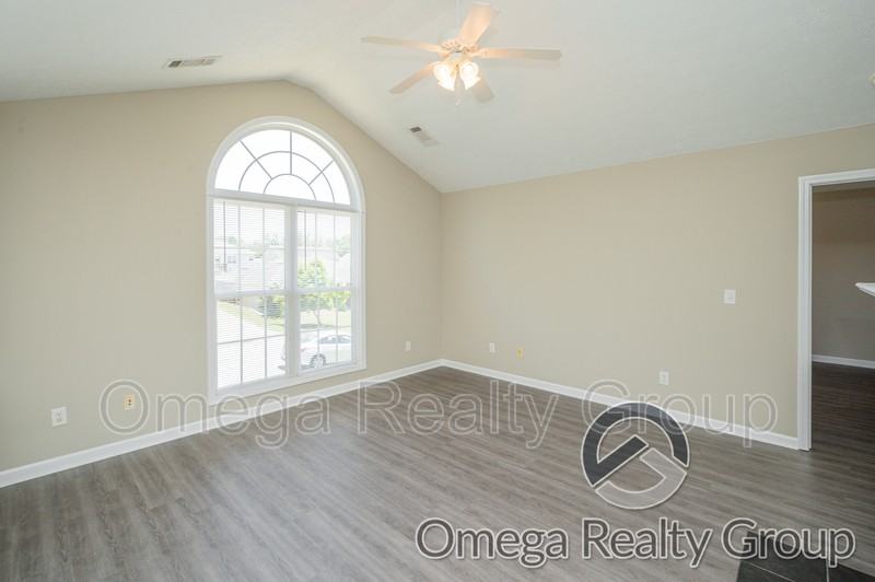 2815 Dotti Dr - Photo 7 of 50