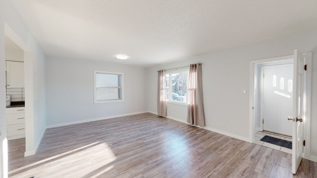 2240 Bowness Road NW Apartments - 2240 Bowness Rd Nw, Calgary, AB T2N ...