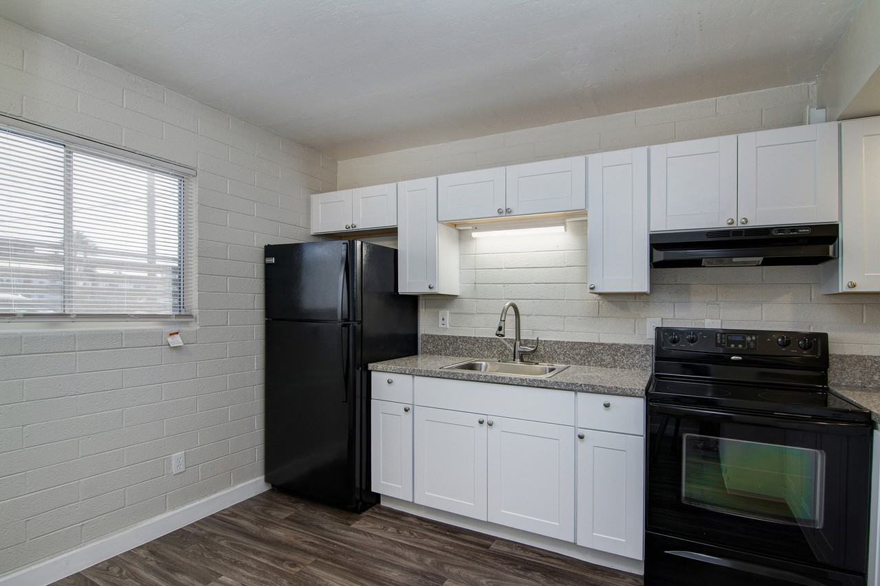 819 North Revere - 08 #08 - Photo 6 of 31