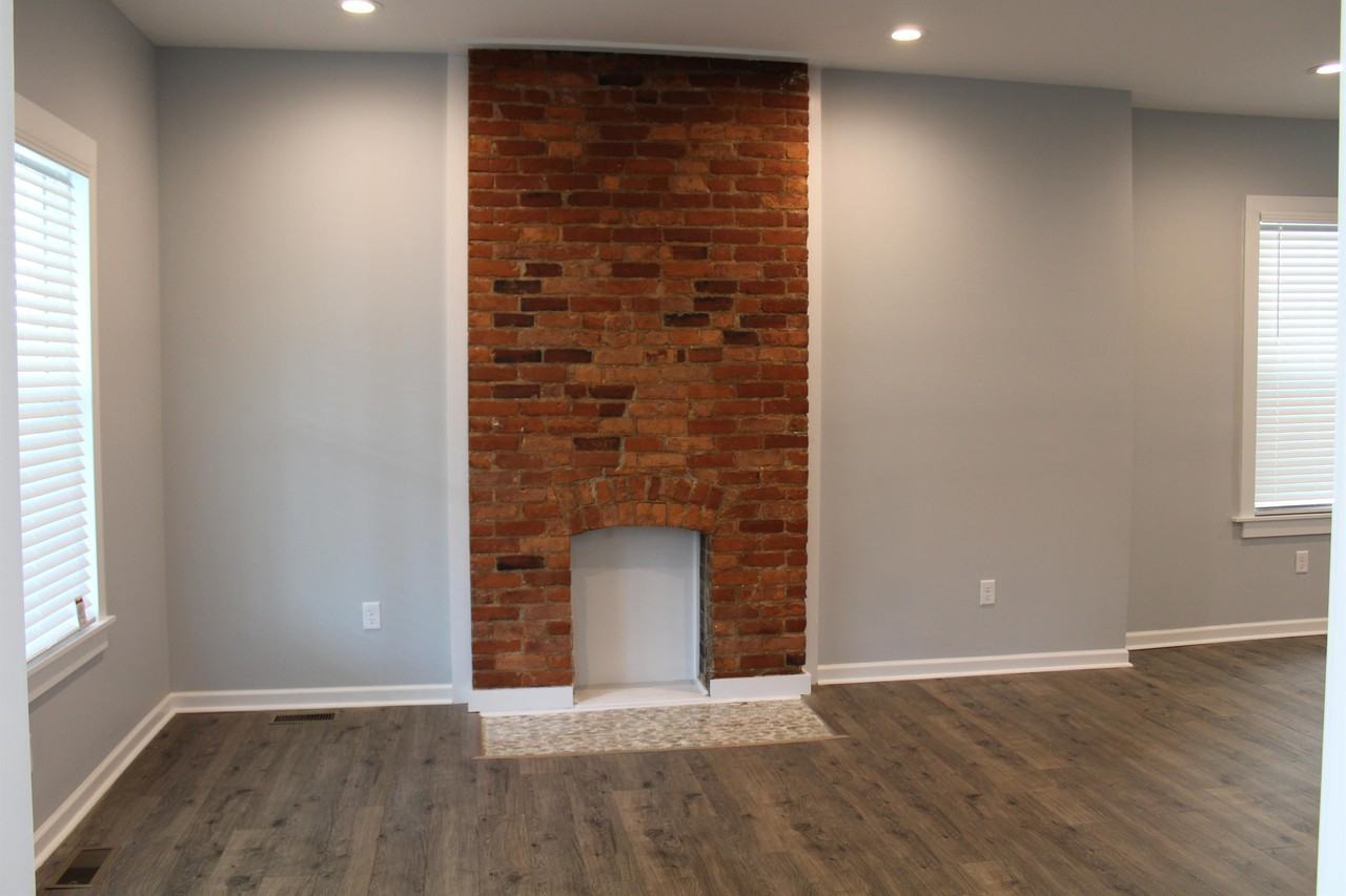 932 Linwood Ave #1 - Photo 4 of 17