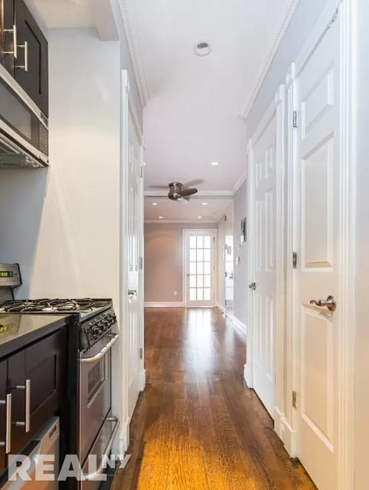 W 16th St #3W - Photo 3 of 6