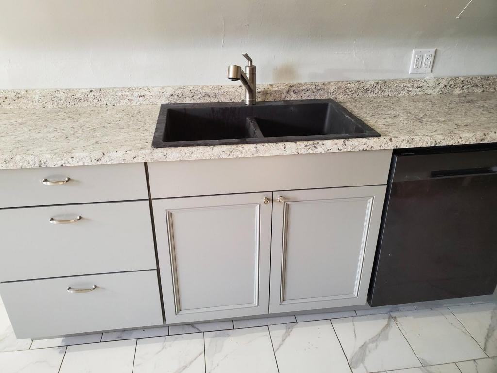 369 Beaver St - Photo 2 of 12