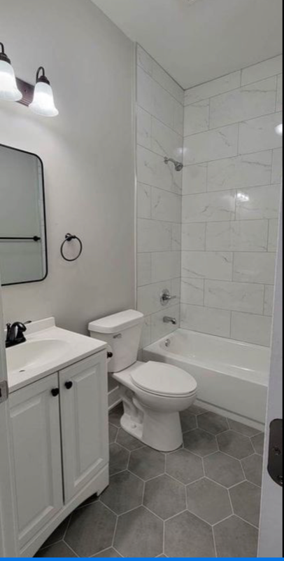 4105 W Cermak Rd #2 - Photo 3 of 19