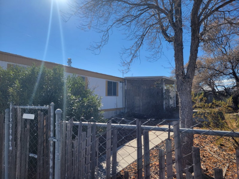 330 Mescal Dr - Photo 2 of 15