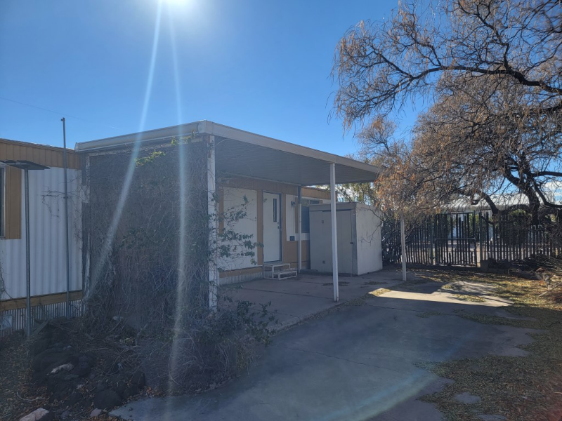 330 Mescal Dr - Photo 3 of 15