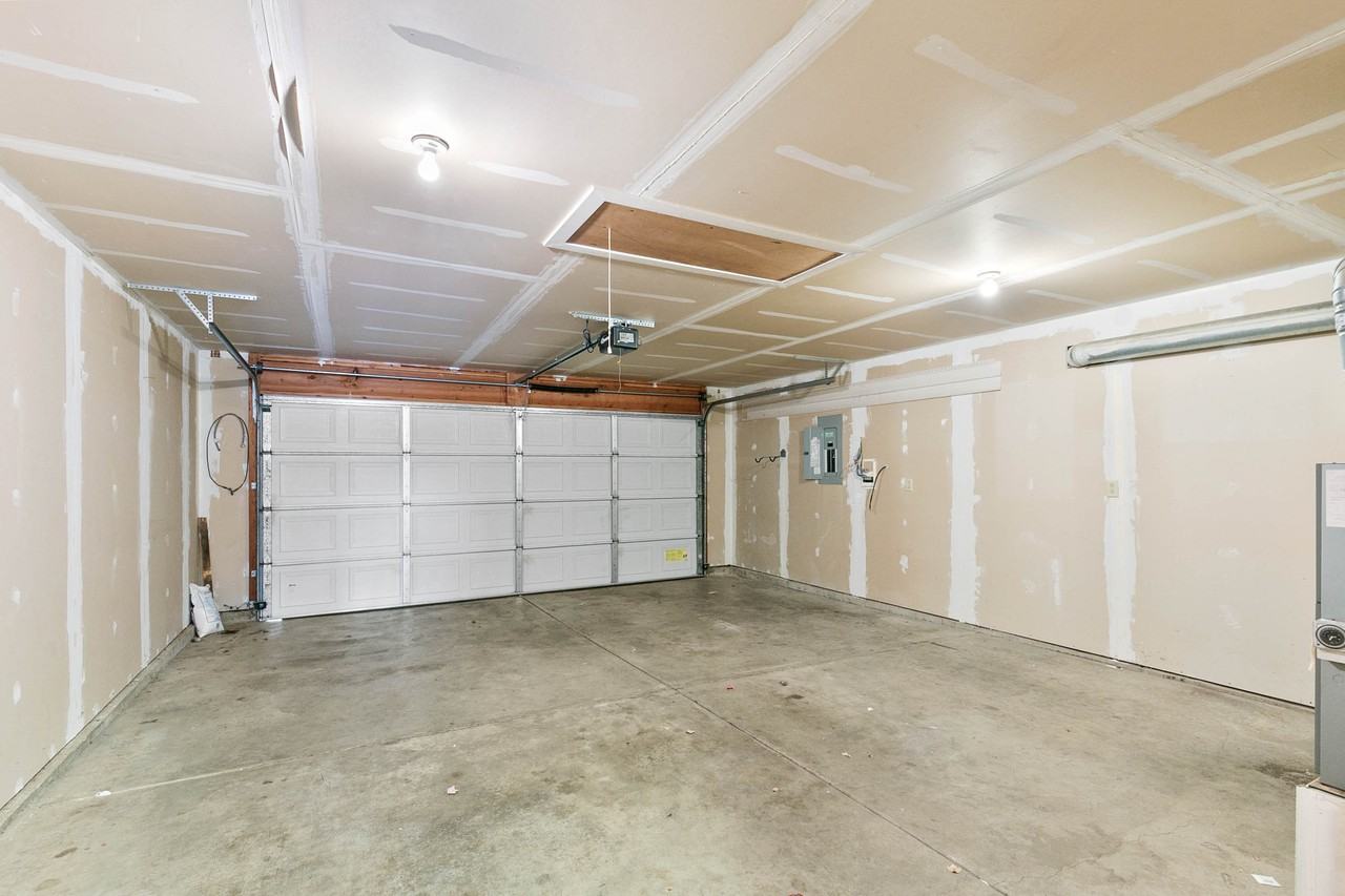 1920 N Cavalier Rd #1 - Photo 3 of 24