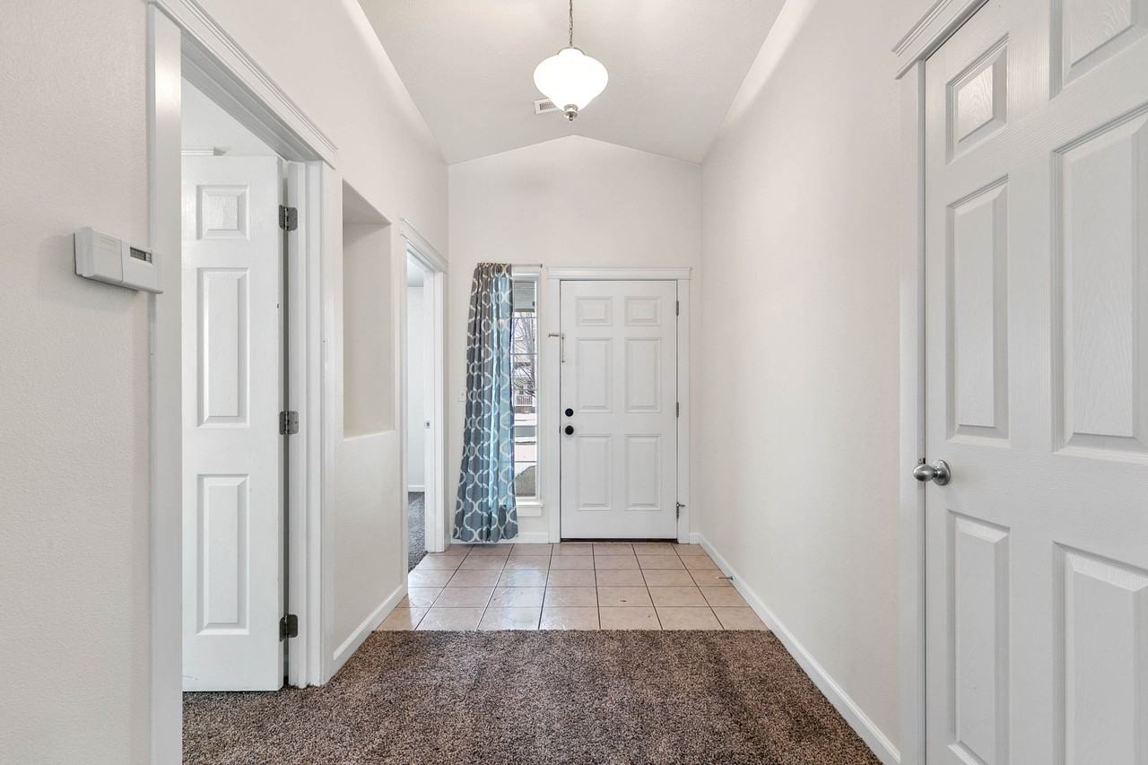 1920 N Cavalier Rd #1 - Photo 6 of 24