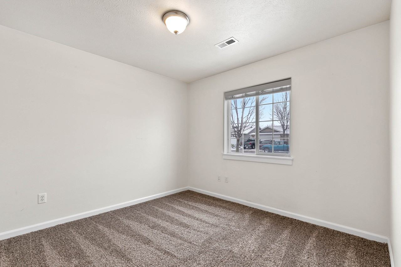 1920 N Cavalier Rd #1 - Photo 7 of 24