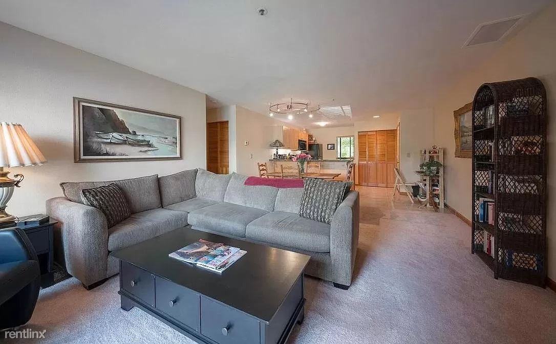 930 NW Naito Pkwy - Photo 3 of 10