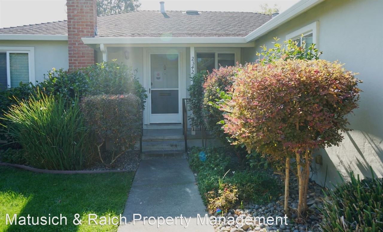 2342 Woodland Ave - Photo 2 of 18