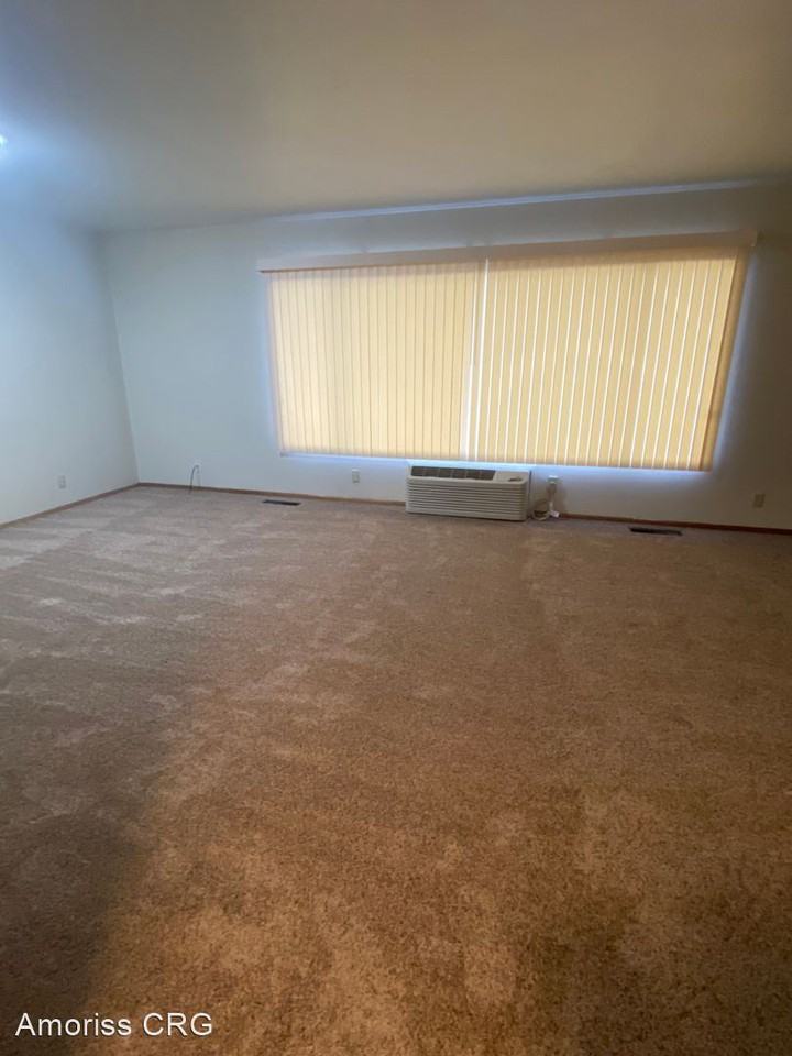 911 Federal St. - Photo 3 of 11