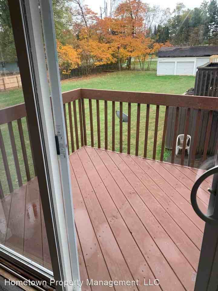 1601 Hill Street - Photo 2 of 6