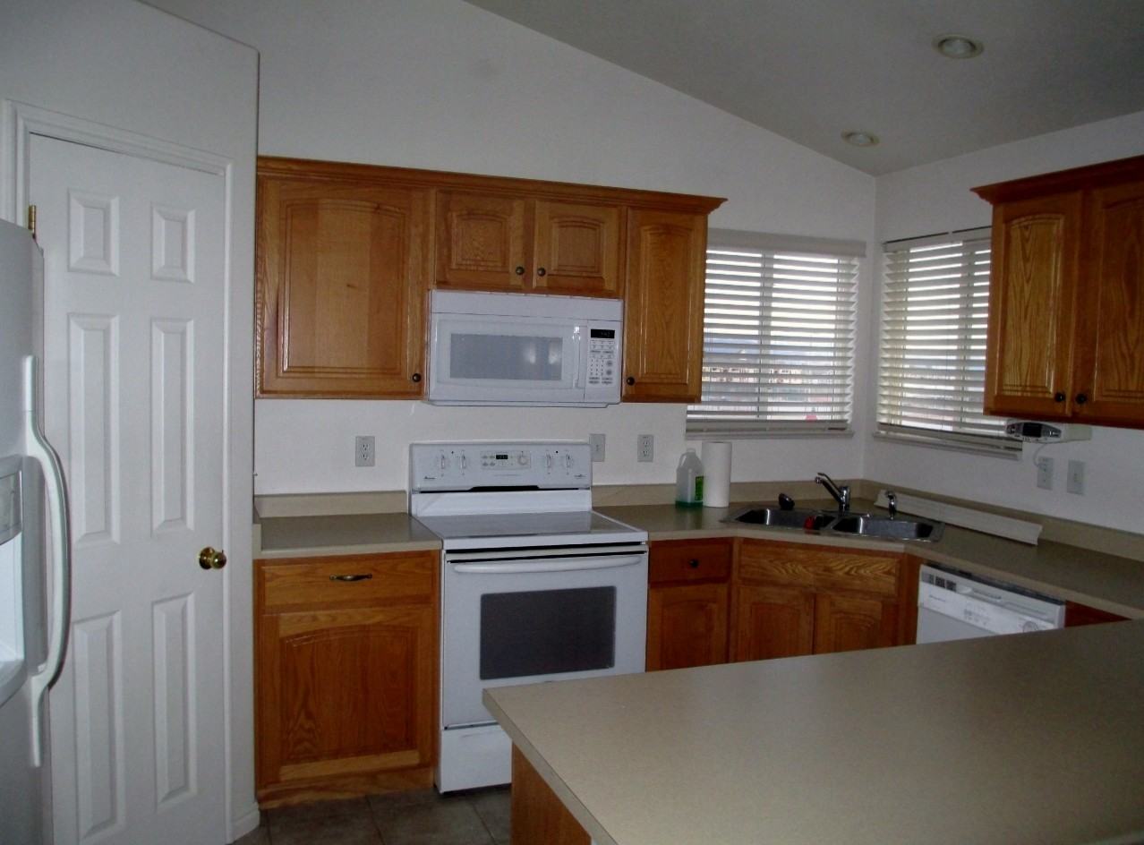 5907 Soapstone Cir - Photo 3 of 19