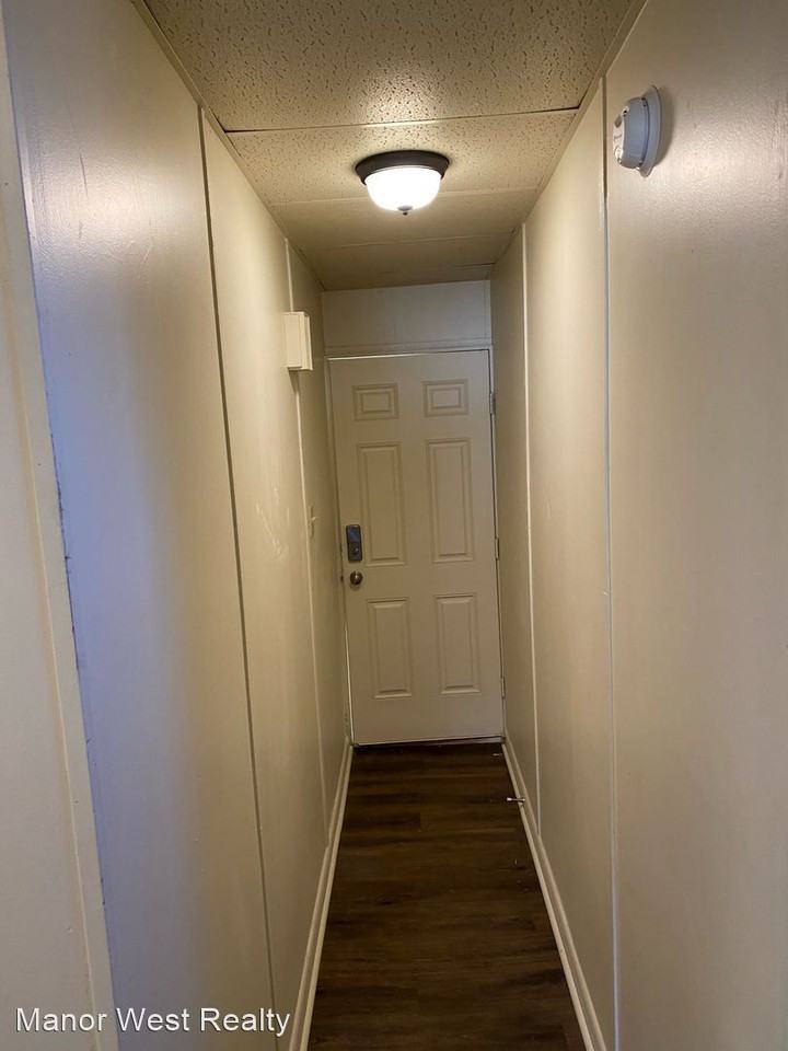 718 Centre Street - Photo 2 of 9